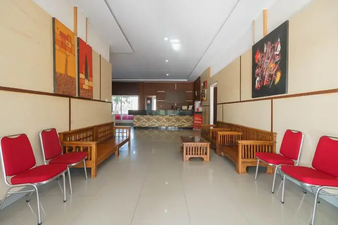 RedDoorz @ Hotel Putri Gading Bengkulu 
