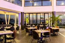 Doulos Phos The Ship Hotel 