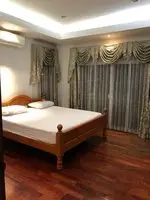 House with swimming pool Pattaya 