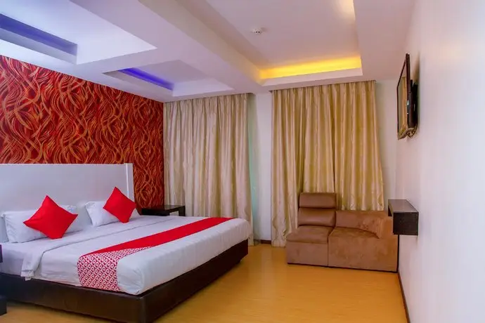 OYO 44037 King Park Hotel 