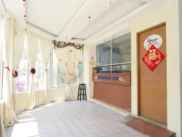 OYO 89557 Welcome Inn 