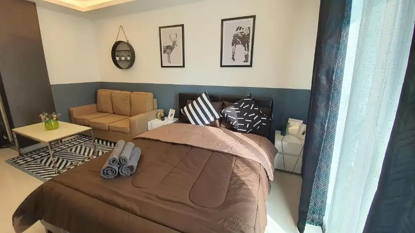Cozy Luxury room with Private Beach North Pattaya Club Royal Condominium 