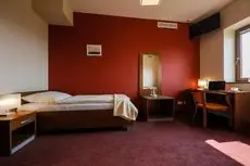 Hotel Aviator Zakrzow 