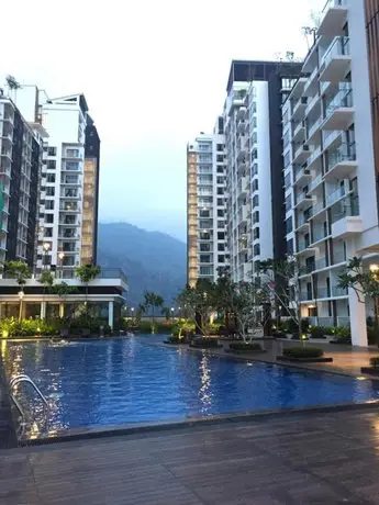 12pax Golden Shine Homestay @Midhills Genting