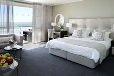 Lagoon Beach Hotel Apartments room