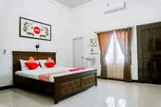 OYO 1069 Hotel New Rajawali room