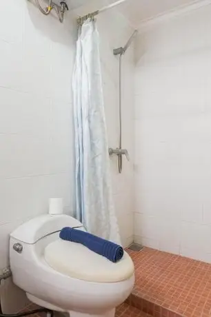 Relaxing 2BR at High Point Serviced Apartment By Travelio 