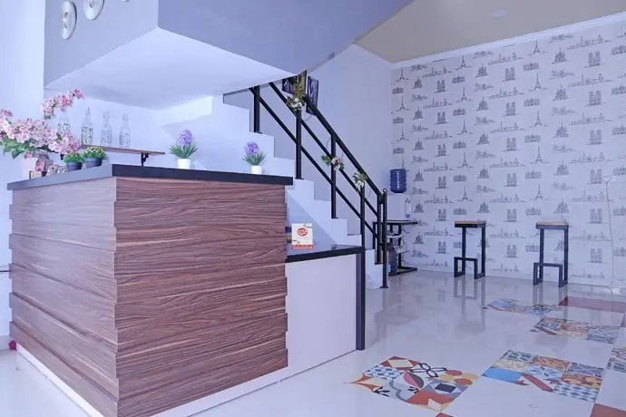 OYO 1386 Hotel Grand Gabelo 