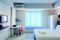 Compact Studio Room Beverly Condominium Apartment By Travelio 