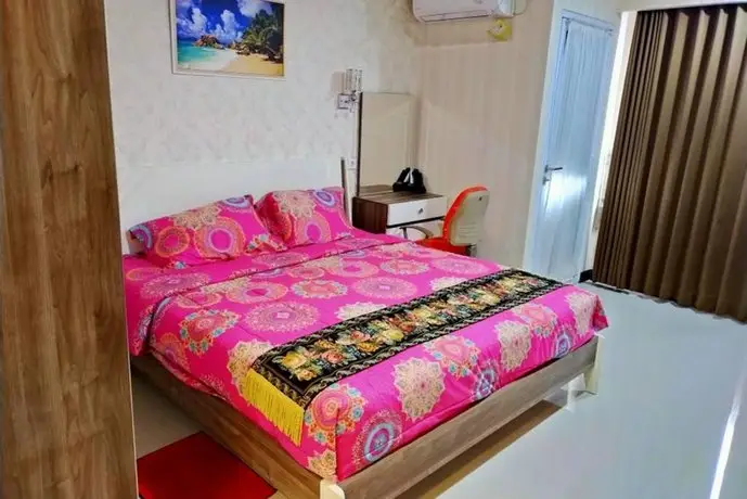 Romantic Comfy Apartment near Simpang Lima