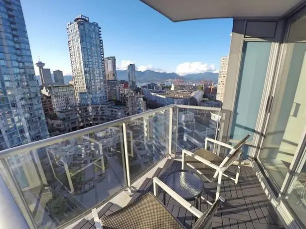 Vancouver Beatty Apartment