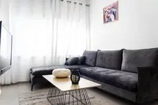 Cosy & Modern old city 3BR by Ahlan Hospitality 