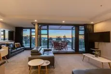 Luxury Apartment - Amazing Views 2 bdrm 