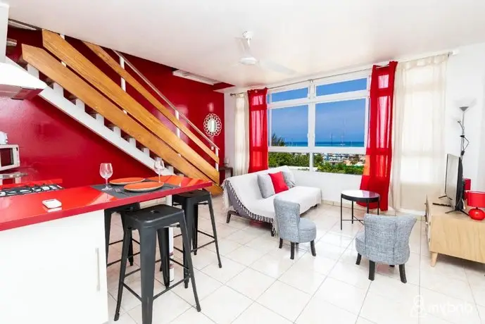 The Red Apt in Punaauia - w/Ocean view