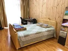 City center 3 rooms with wooden decoration 