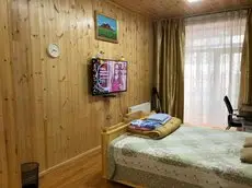 City center 3 rooms with wooden decoration 