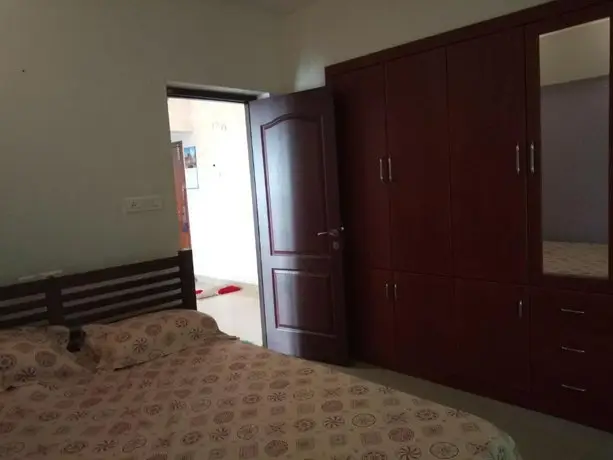 StayZone Apartment-Souparnika Near Kims