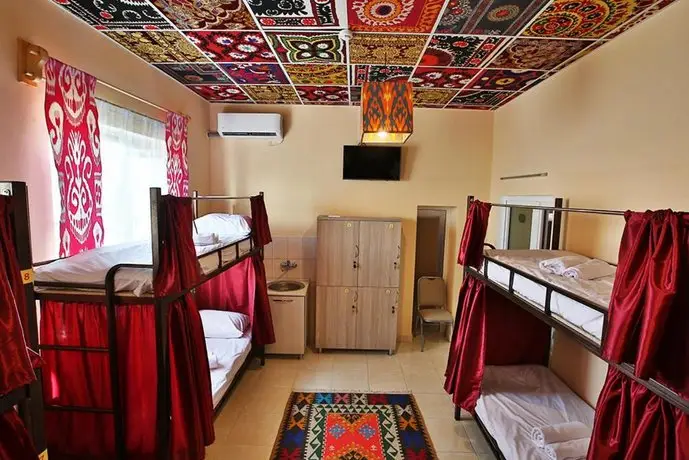 Suzani Hostel 