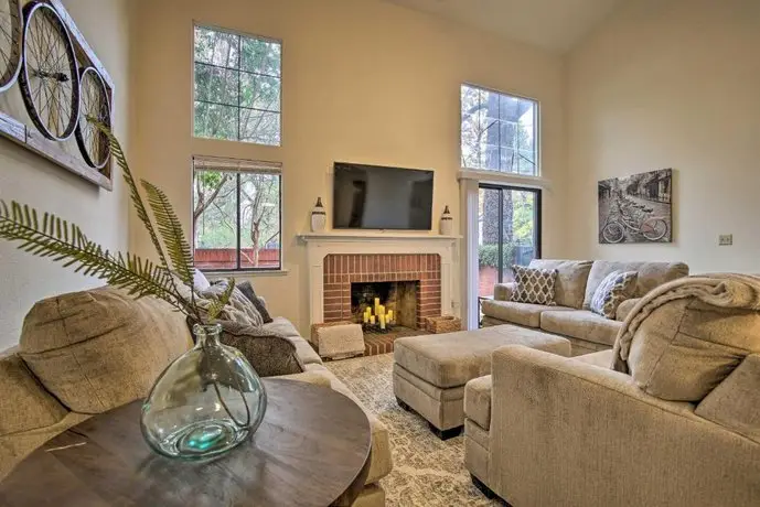 NEW Well-Appointed Residence in the Heart of Davis 