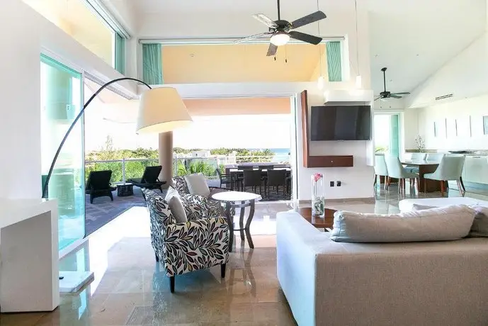 Gran Peninsula 3BR Condo Puerto Aventuras