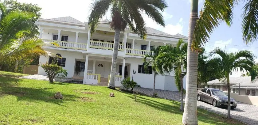 Coral Gardens Villa