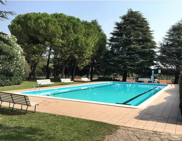 Residence Le Tende With Pool And Tennis Courts