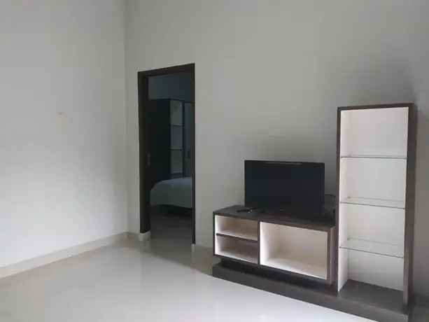 OYO 3394 Apm Residence Syariah