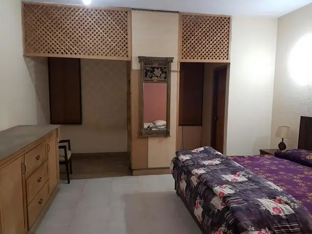 5 Bedroom Apartment In Gulberg Ii 