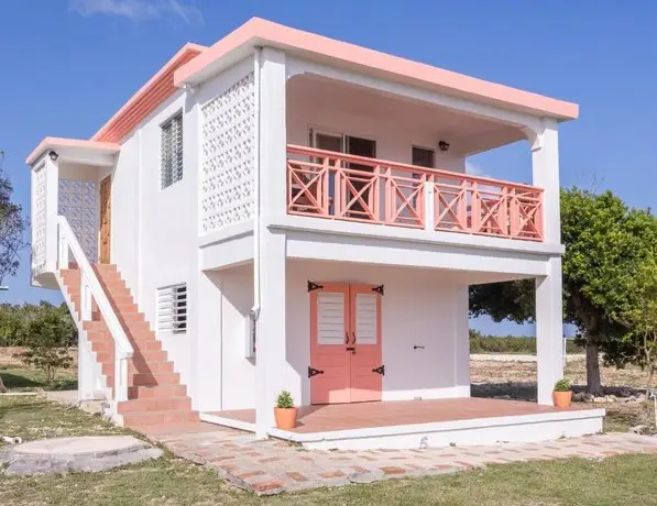 Coralito Bay Suites & Villas