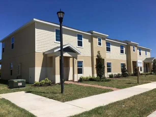 Stunning townhouse near Disney Parks 246