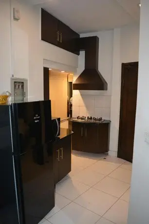 2 Bed Elegant Furnished Apartment