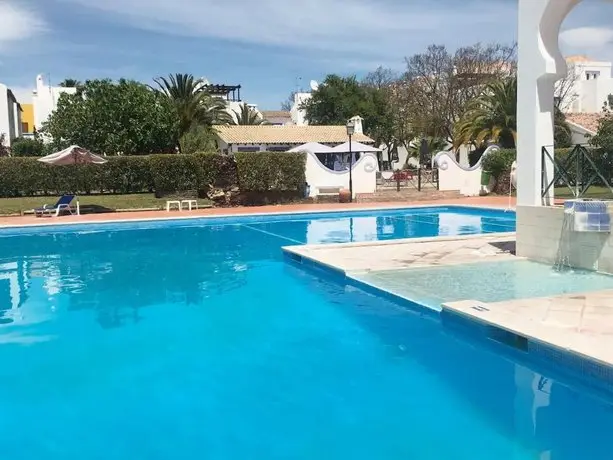 Villa c/ piscina proxima da praia